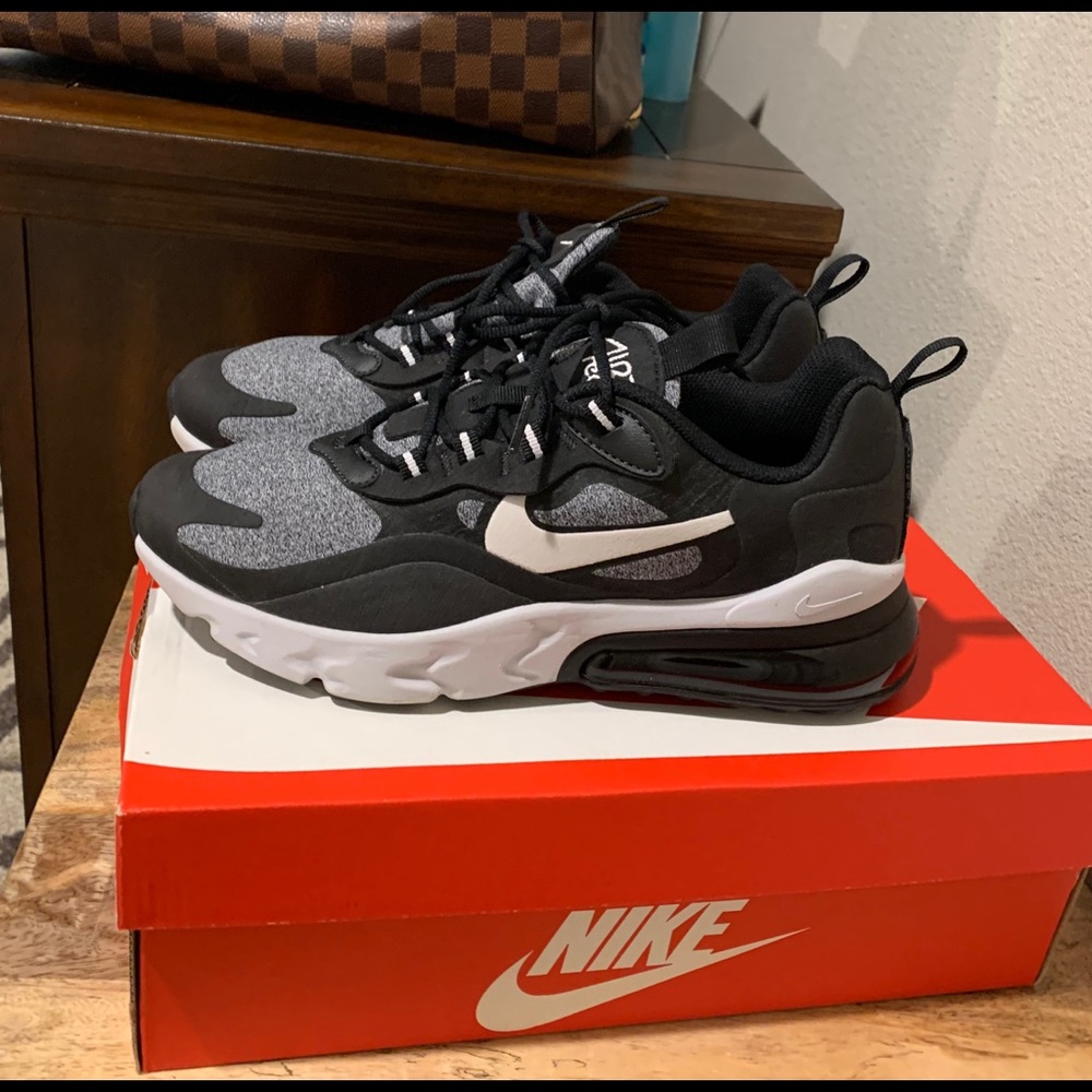 Nike AirMax 270 React